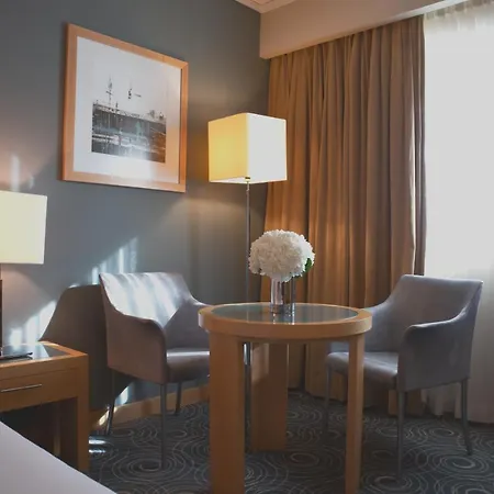 Sana Malhoa Hotel 4*