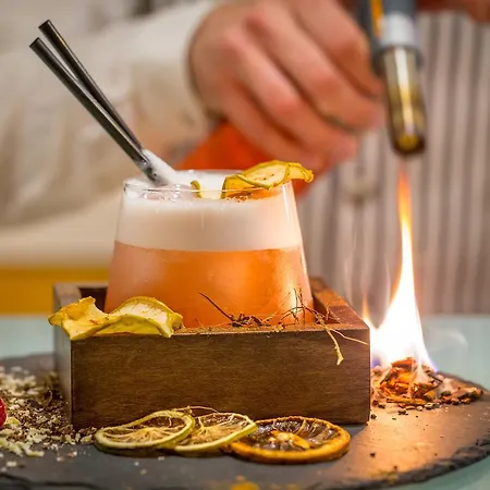 Sana Malhoa ליסבון