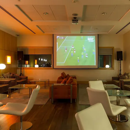 سانا مالهوا