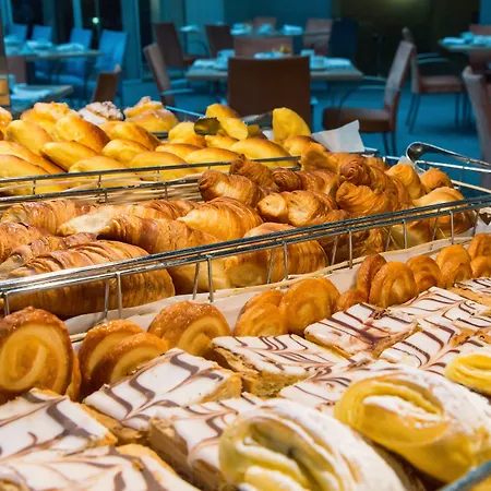 사나 말호아 호텔 4*