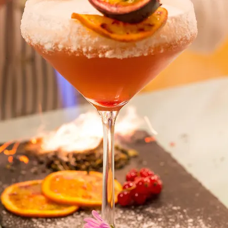 사나 말호아 호텔 4*